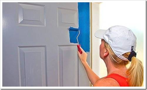 Какую краску использовать для окрашивания дверей? 